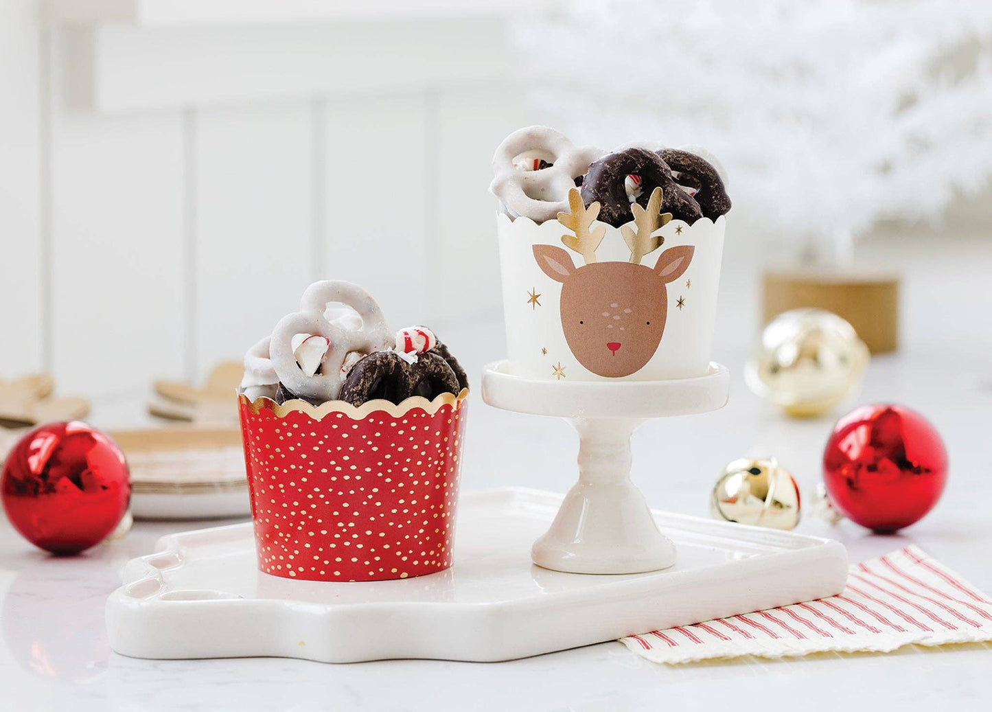 PRESALE CHRISTMAS SHIPPING MID OCTOBER - PLCC1010 - Rudolph Food Cups (50 pcs)